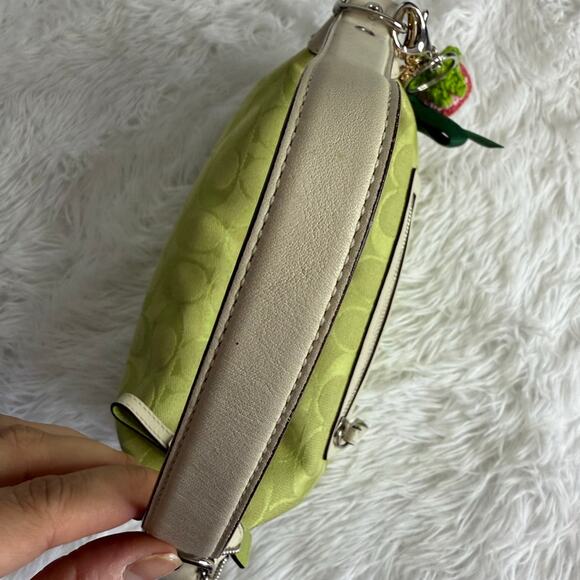y2k Coach 2006 Vintage F06044 Lime Green Jacquard Shoulder Bag - Picture 4 of 12